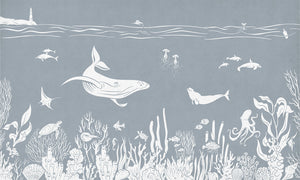 Monochrome Sea - Blue letër murale Kikki Belle me balena, peshq dhe bimësi detare