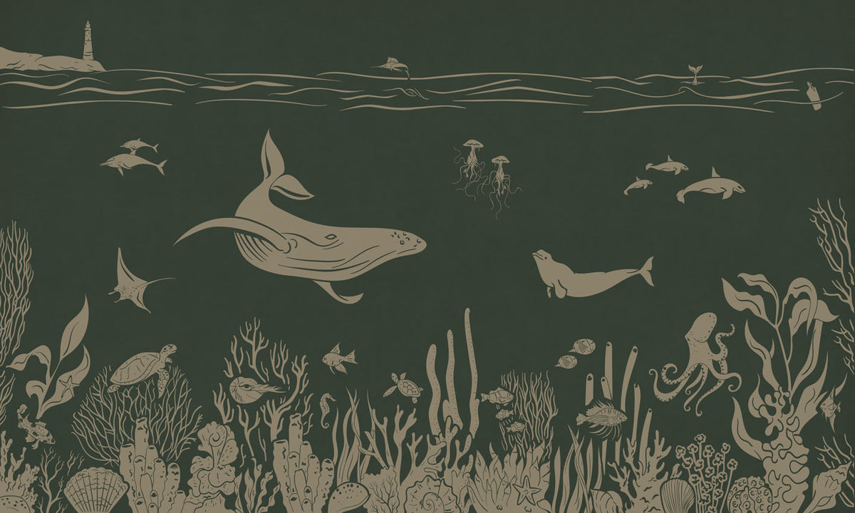 Monochrome Sea - Green Vintage letër murale Kikki Belle me balena, peshq dhe bimësi detare
