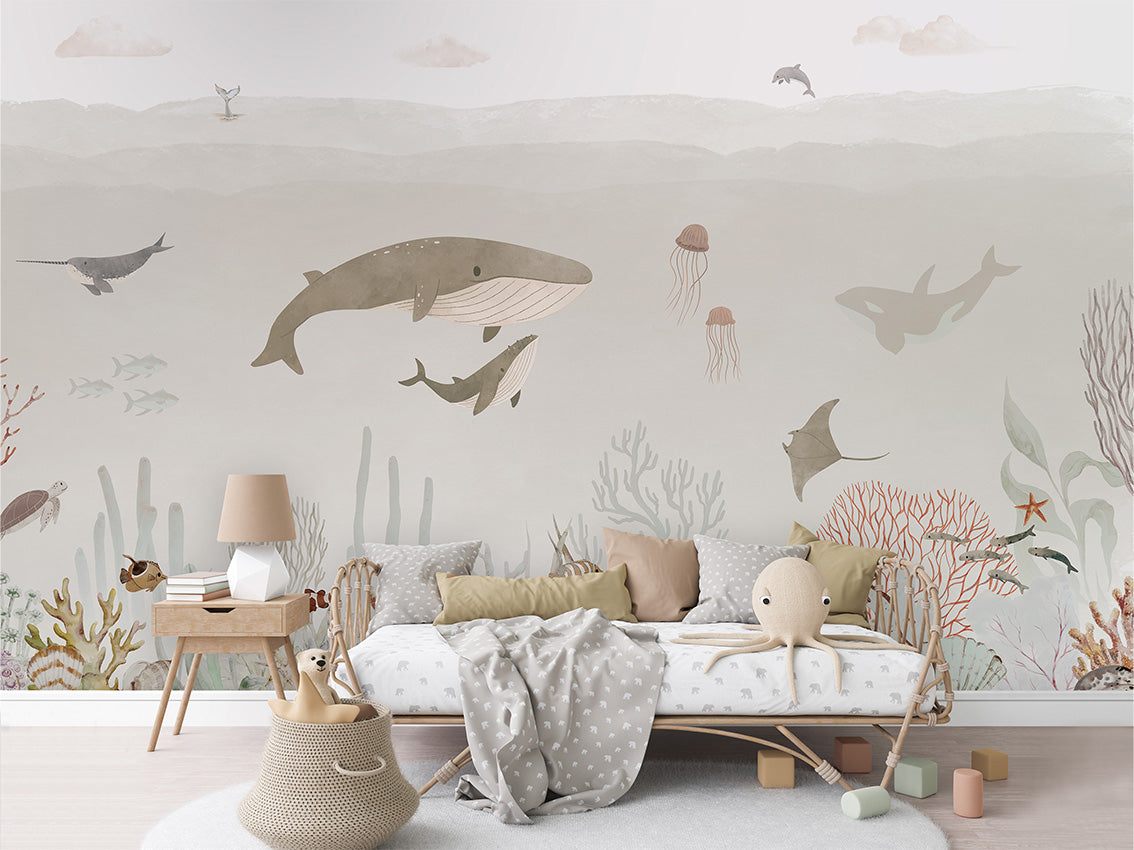 Sensational Sea – Brown, letër murale në ambient – Rotan couch
